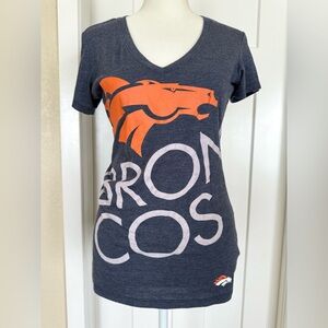 Nike NFL Team Apparel Denver Broncos Graphic V-Neck T-Shirt Small